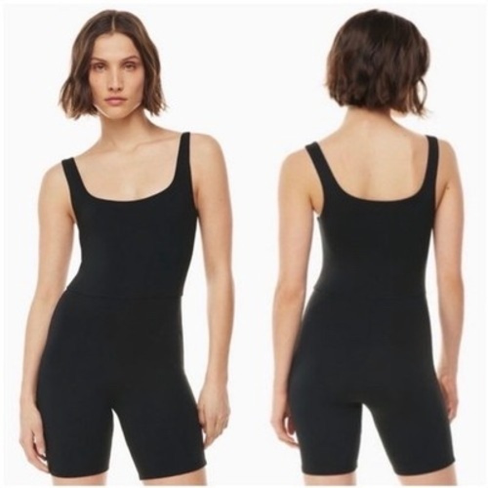 Aritzia Babaton Square Neck Biker Short Romper Women Medium Black Bodysuit
